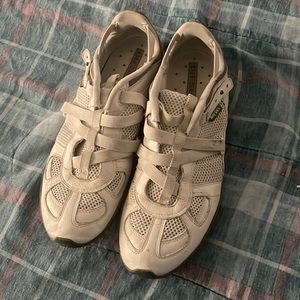 Cleaning out the closet. Used in god condition